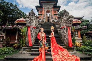 Foto Prewedding Adat Bali Terlengkap di Rudhia Salon Bali WA 08123996300