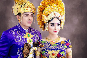Paket Prewedding Adat Bali Indoor di Denpasar – Studio Eksklusif di Rudhia Salon